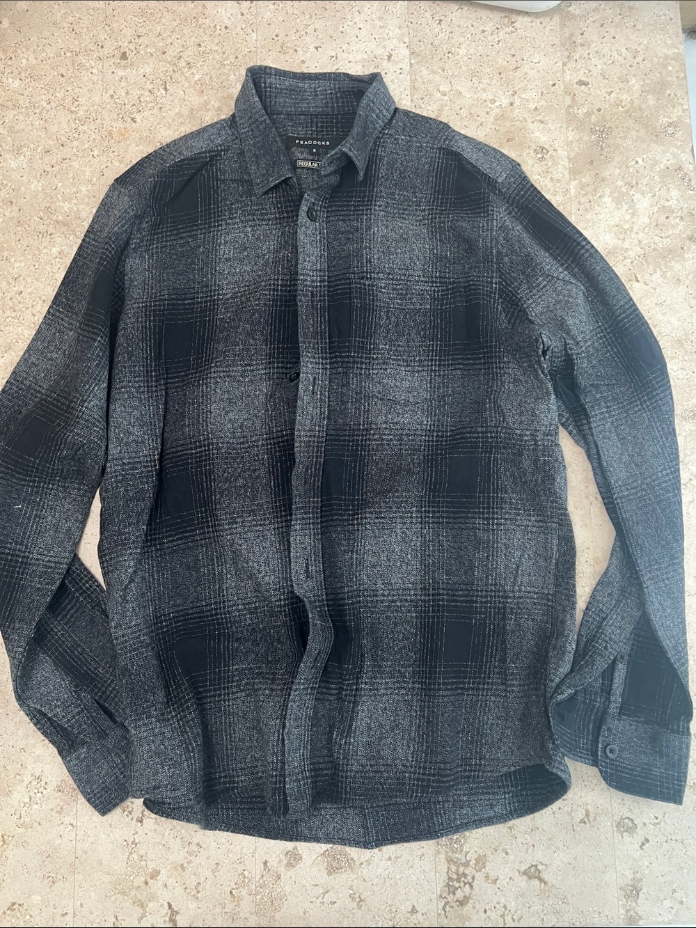 Peacocks Men's Black Plaid Long-Sleeve Button-Down Shirt